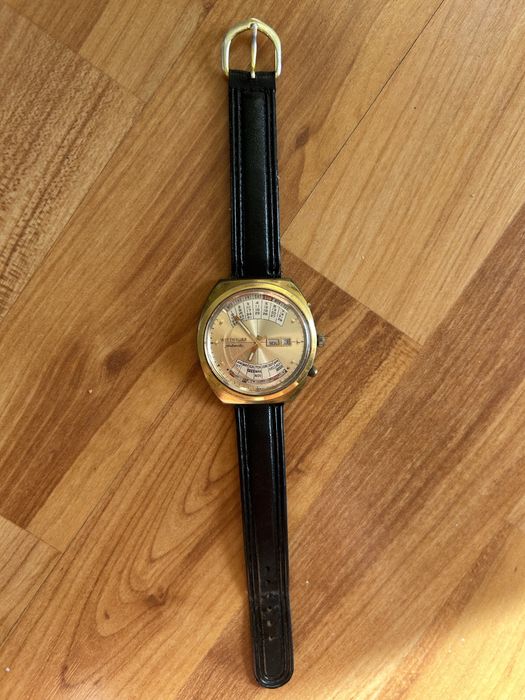 Wittnauer "2000" Perpetual Calendar