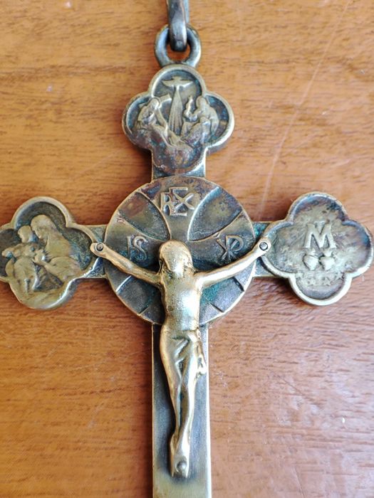 Pandantiv cruciuliță catolică