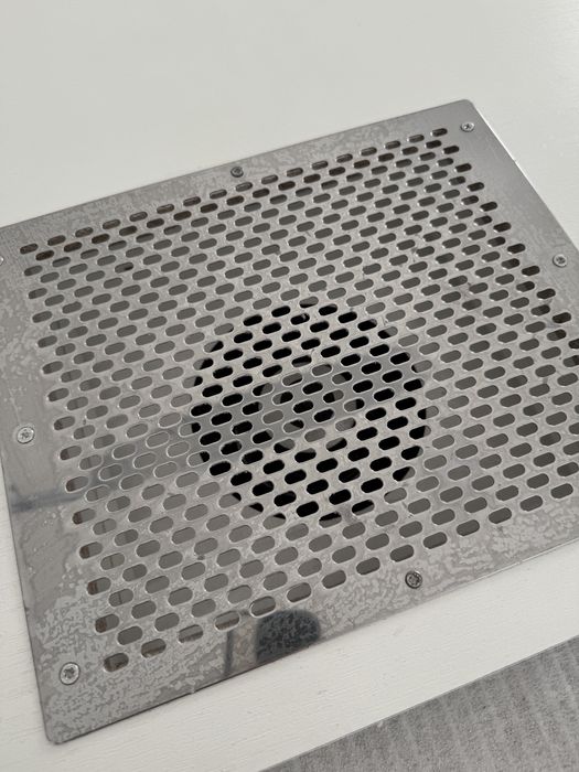 Стол маникюрный с вытяжкой