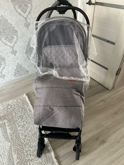 Детская коляска прогулочная