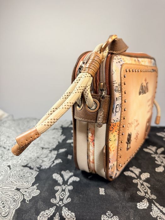 Чанта Anekke с орнаменти