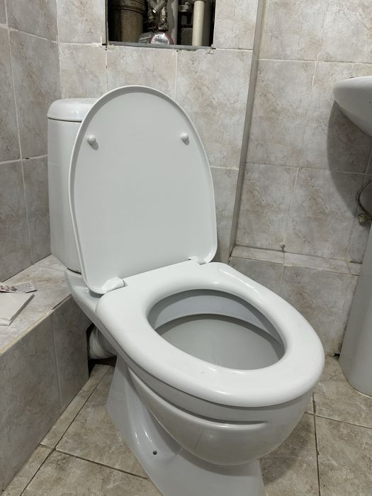 Продается унитаз