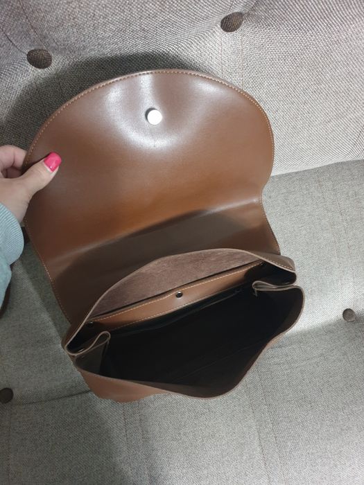 Продаю сумку НОВАЯ коженная