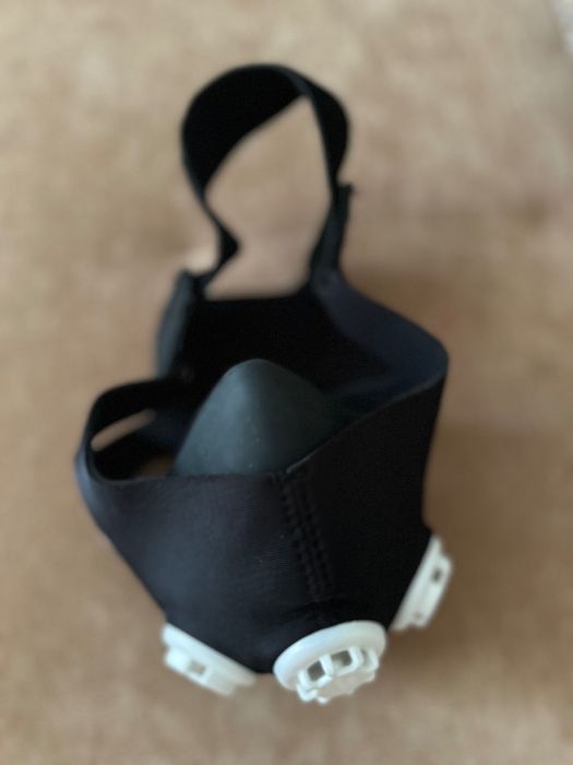 Тренировочный маска