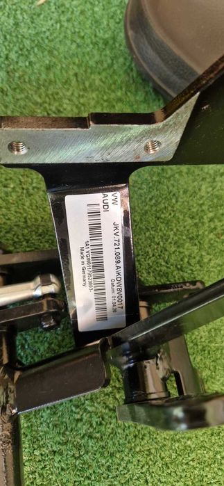 Set de pedale auxiliare (copilot) pentru instructaj auto.