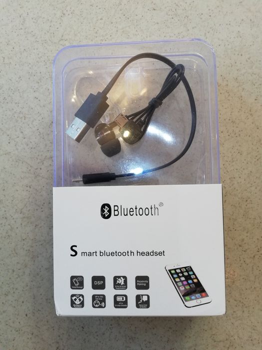 Блутут слушалка нова