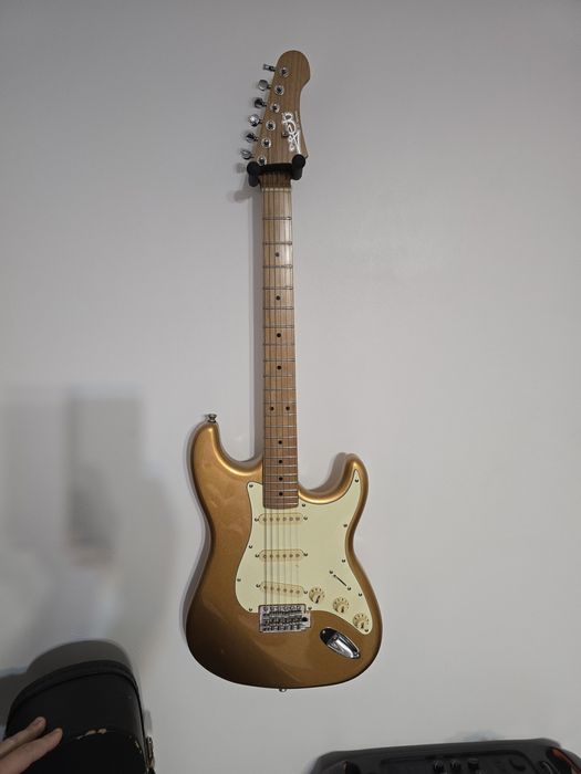 [Vand/Schimb] Chitari si Bass (Fender, Epiphone, Chapman, Tobias)