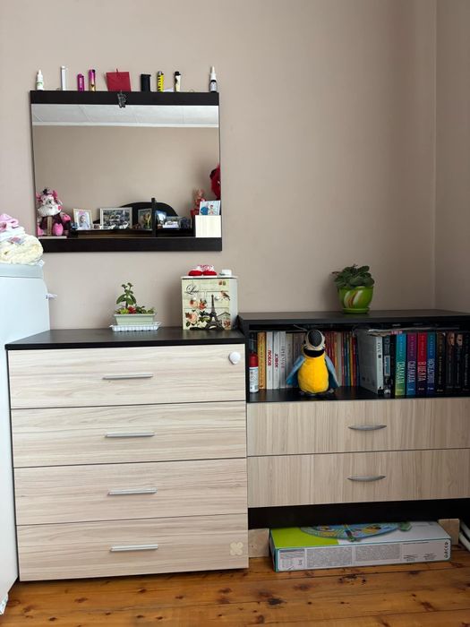 Приста със секция и допълнение