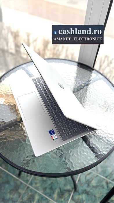 HP Laptop 15, i5 gen13/16 gb /512 gb, transport gratuit