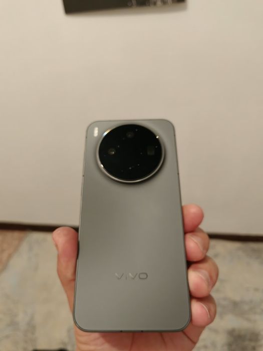Vivo X300 12/256 глобал