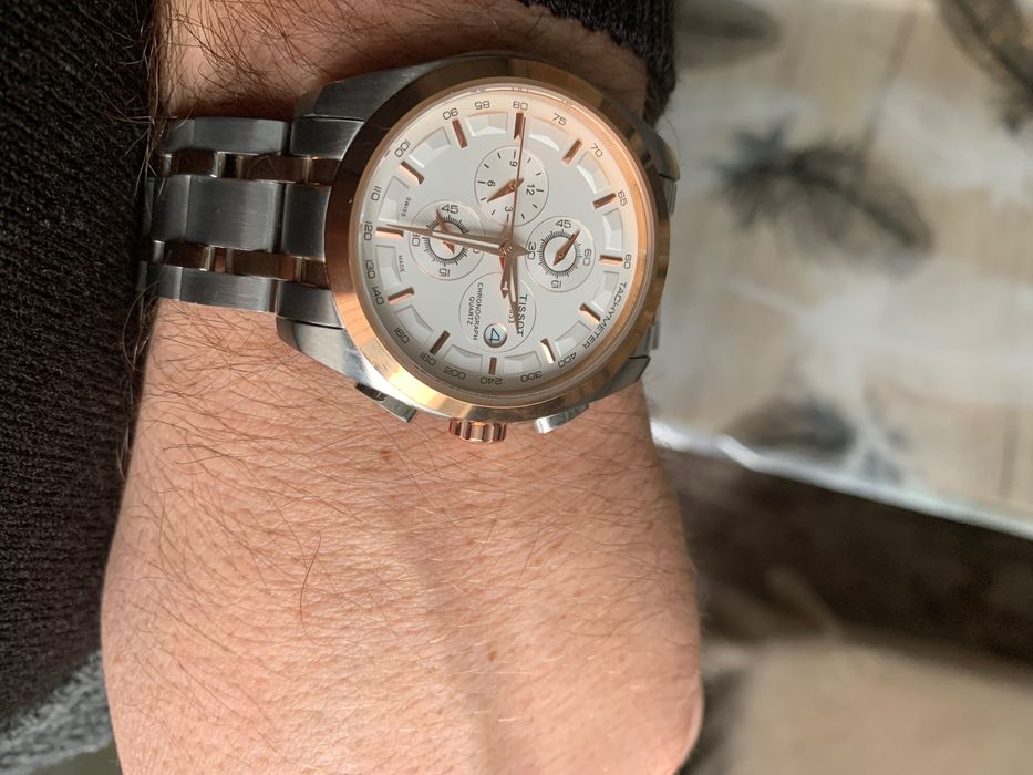 (почти) чисто нов швейцарски Tissot Coutourer хронограф-тахиметър