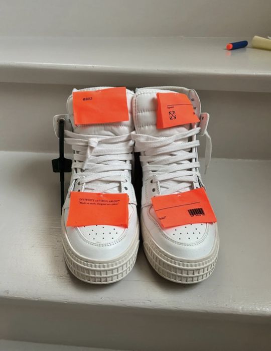 Adidasi Off White Court 3.0