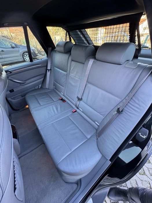 Продавам фес 4.4i 320к.с 2004г