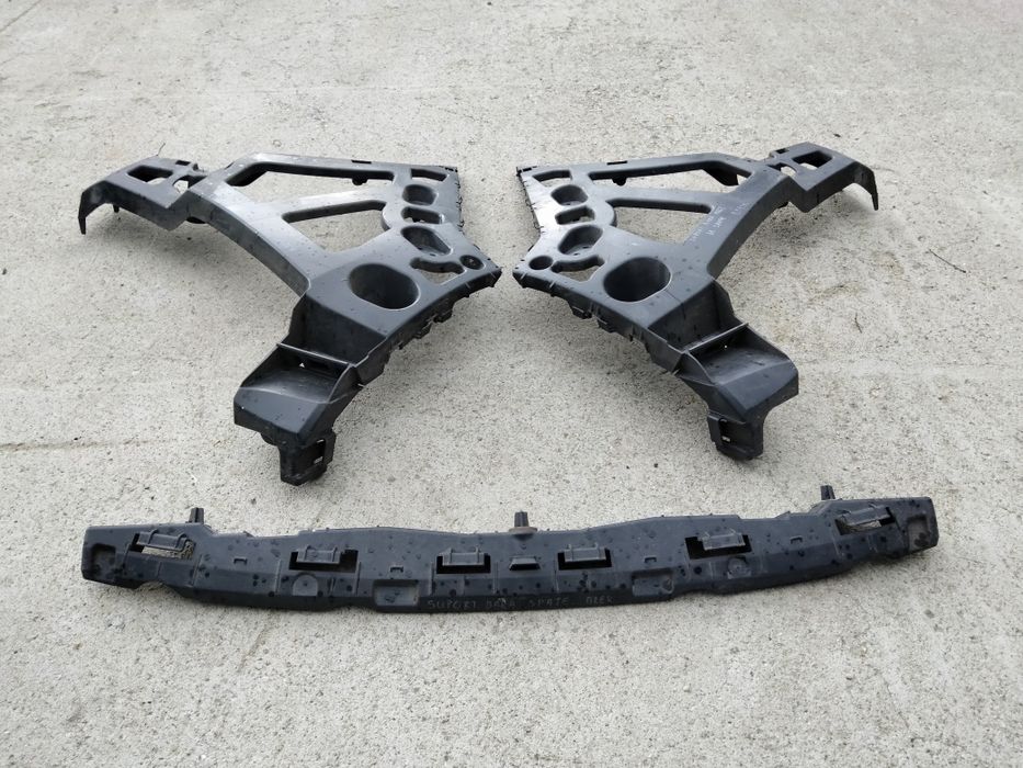Suporți bară spate Renault Megane 3. 1,5 dci