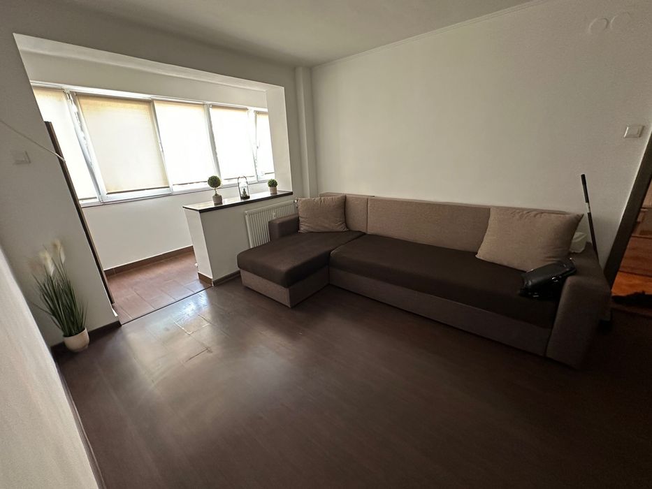 Inchiriez apartament 2 camere,Bd.Constructorilor.