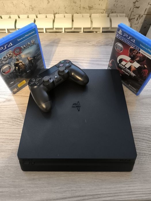 Продам sony playstation 4 pro Срочно