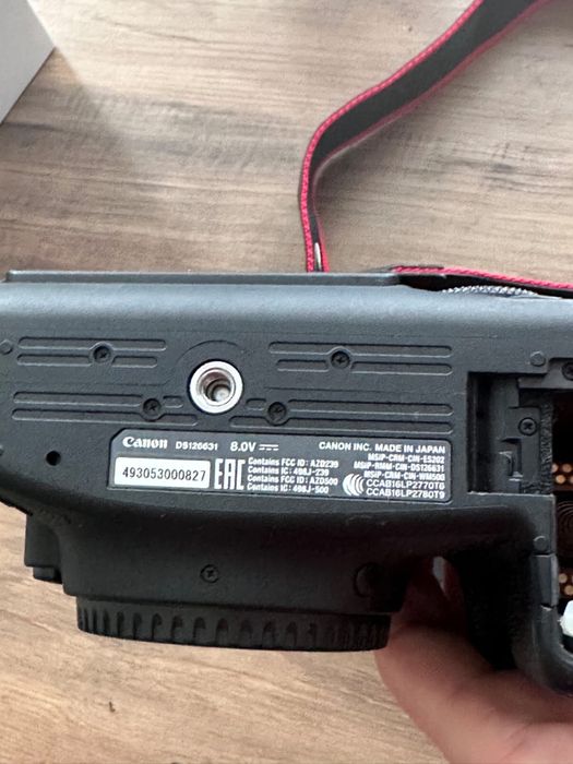 Canon 6D mark ii cu accesorii Se vinde si separat