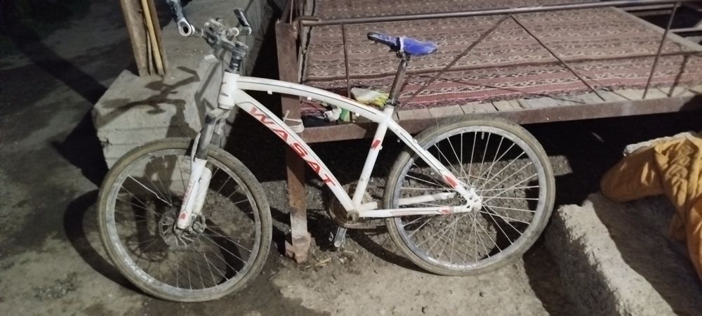 Vasat srochna sotiladi juda chiroyli velik