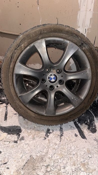 Диски с зимней резиной BMW E60 235/45/R17