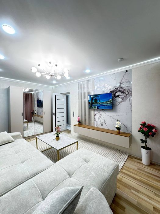 Продам чиланзар 4.  Одна переделанная на двух