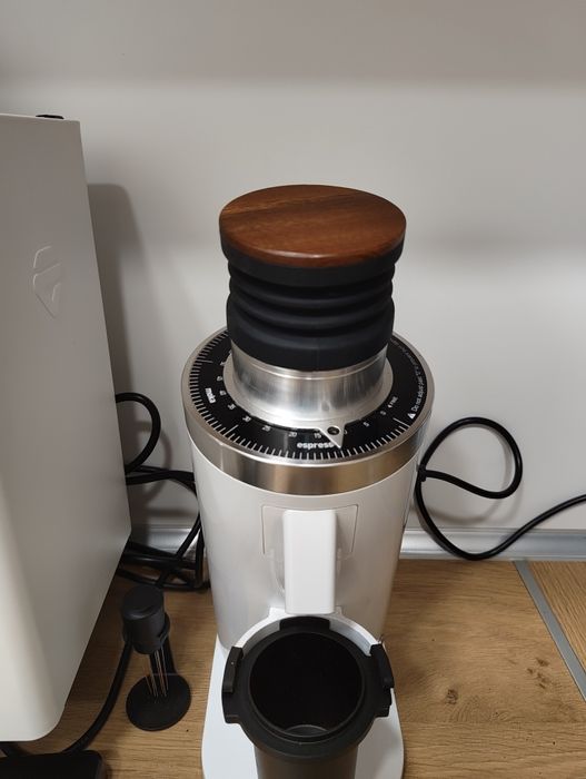 Кафемелачка DF64 Single Dose - Бяла (White) - Перфектно състояние