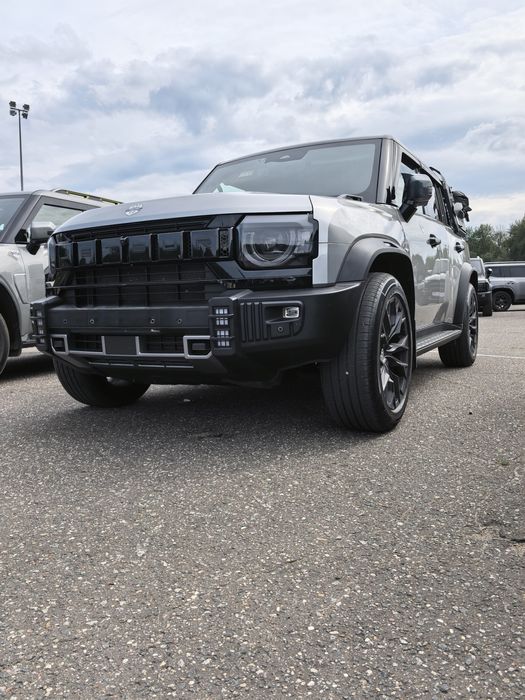 Переднии фары на jetour t2