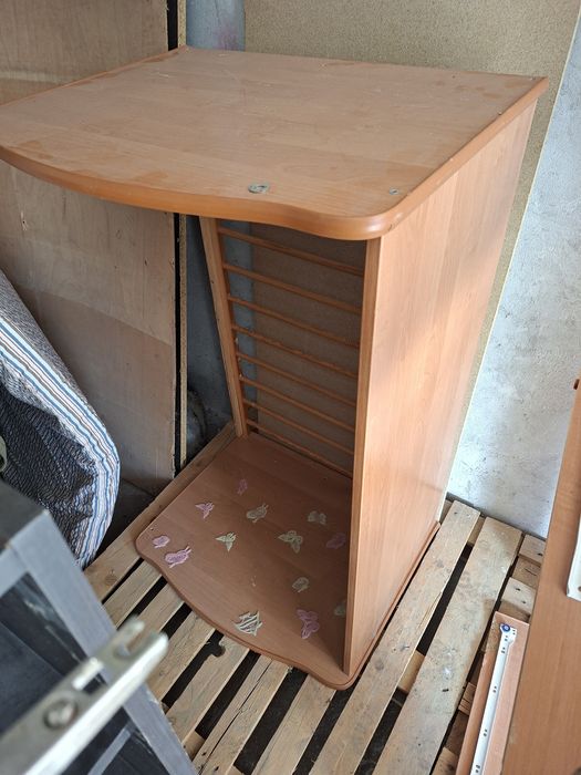 Детско легло с матрак.