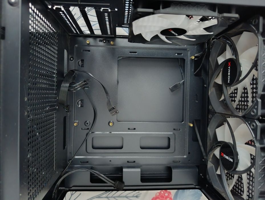 Продам корпус Xtreon