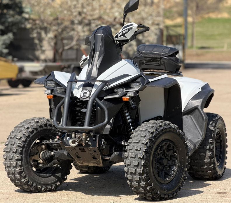 CAN-AM RENEGADE  Bombardier 1000cc