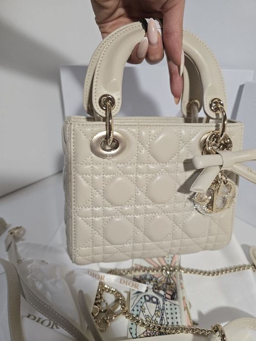 Налична чанта Mini Lady Dior 17
