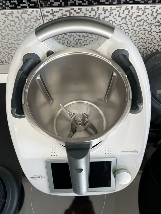Thermomix TM6 aproape nou - toate accesoriile originale