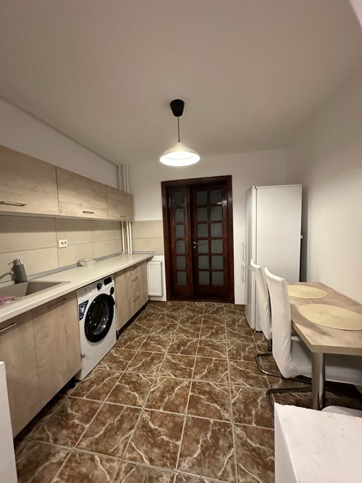 Inchiriez apartament 3 camere/ 5 min. metrou Piata Sudului