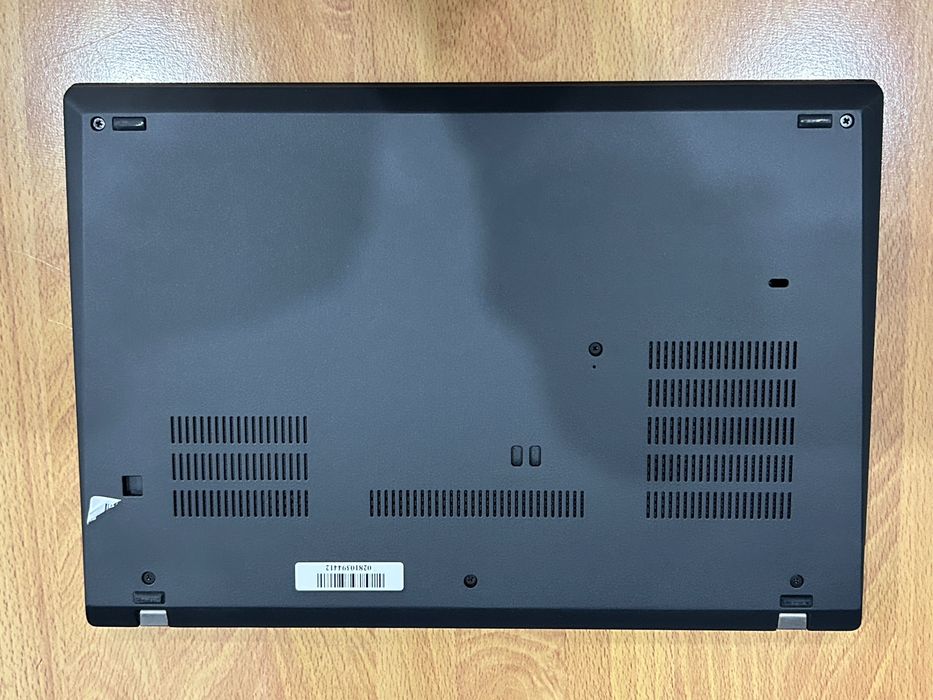 Като нов! Лаптоп Lenovo ThinkPad T14 RYZEN 5 PRO/16GB/256GB ГАРАНЦИЯ!