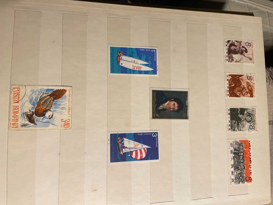 Vand clasor cu timbre straine si romanesti.