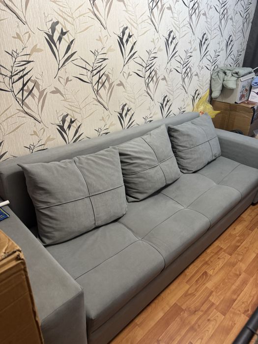 Диван в хорошем состоянии