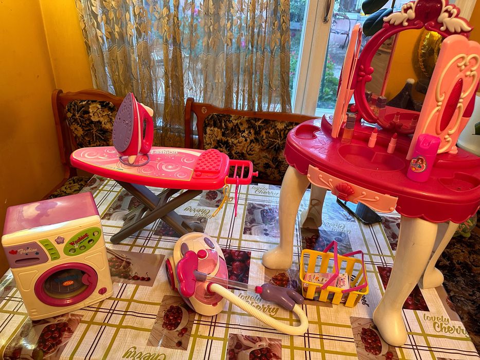 Продам детские игрушки