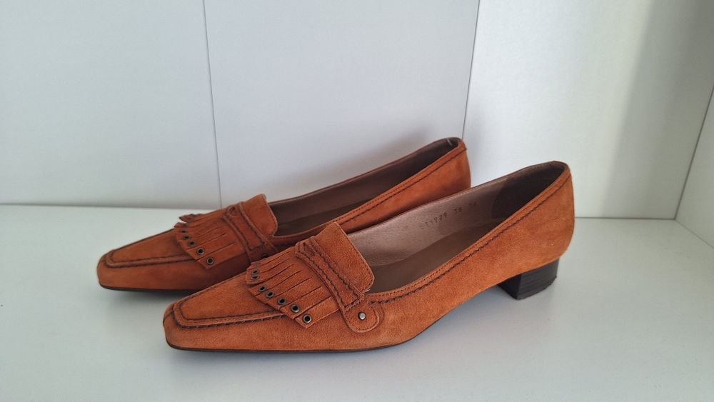 Lodi, велурени обувки, Испания