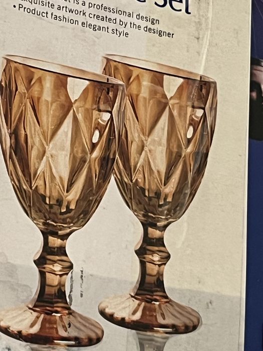 Тарелки разные. Красные 500тг