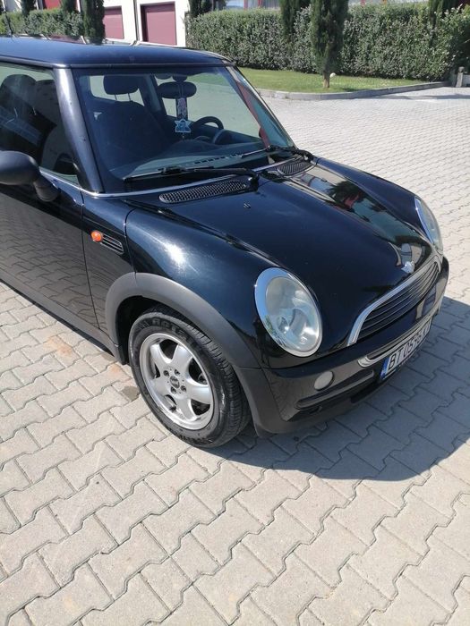 Продавам MINI COUPER 1.6