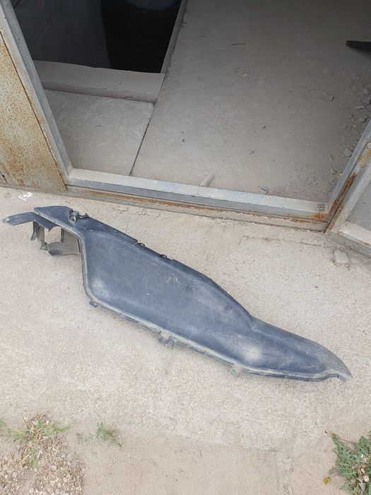 Пластмасса разная для Тойота Карина-Е