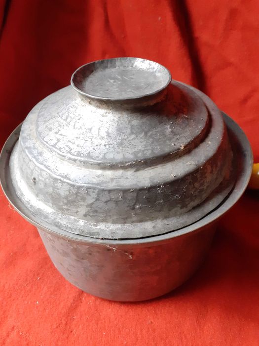 ЛОТ от 9 бр. Тенджери медни,калайдисани 19/20 век. Автентични!