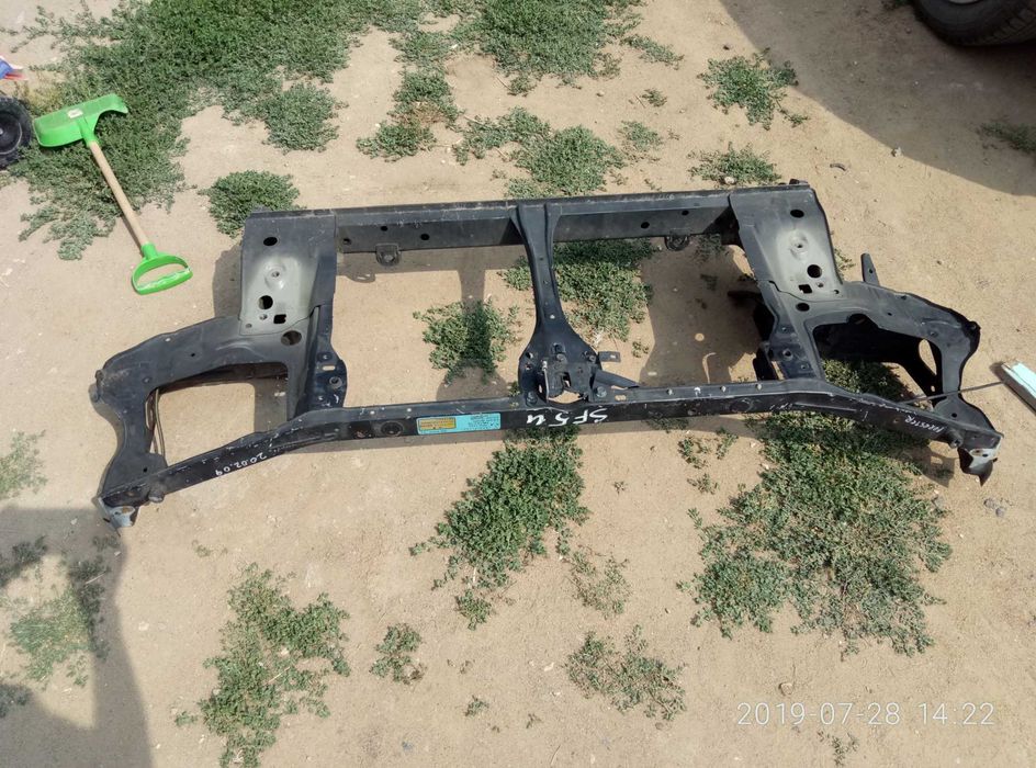 Телевизор Субару форестер (рамка радиатора)