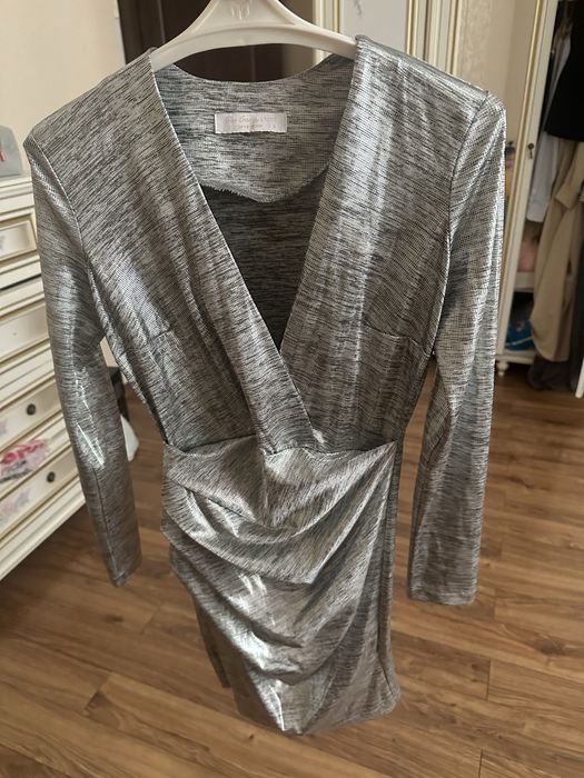 Продам бренодовые платья. Одетые 1 раз