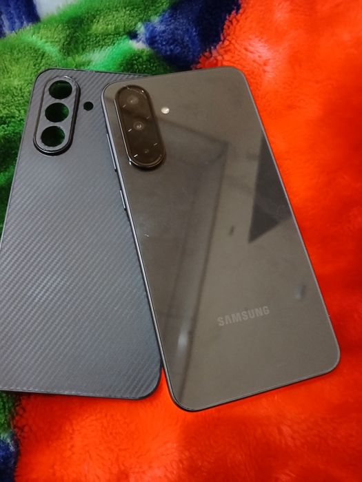 Самсунг а36.5G..128+8