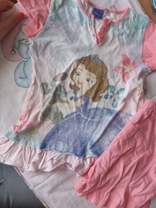 Дрехи за момиче 110/116