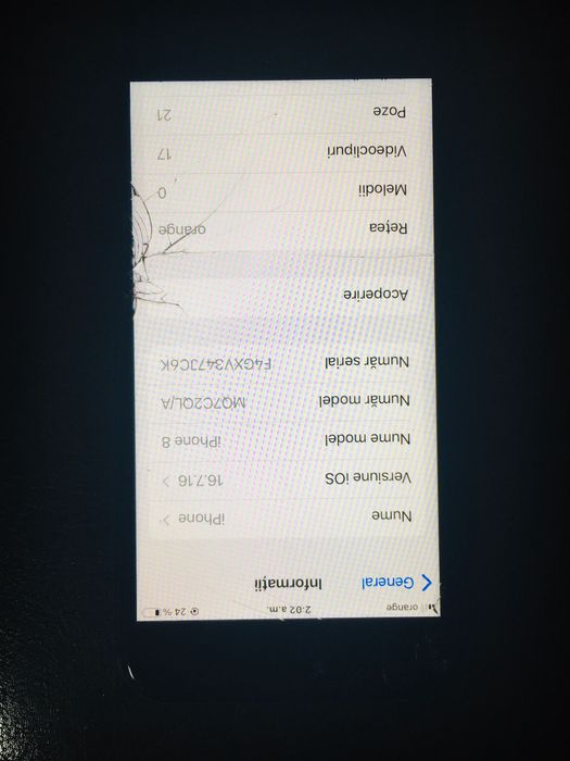 Vând sau schimb iPhone 8