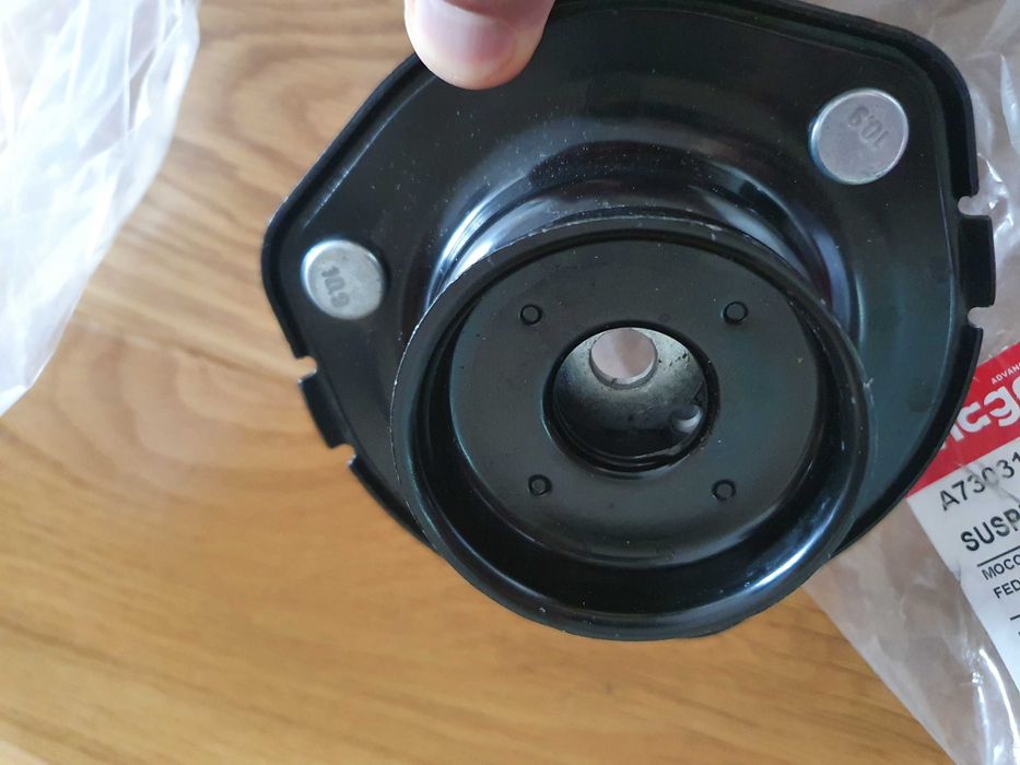 Тампони за макферсън/амортисьор Мазда 6 нови