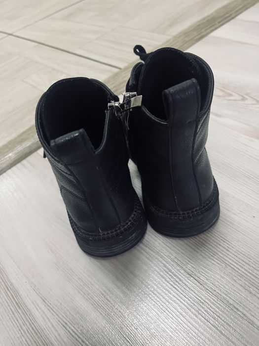 Демисезонные ботинки