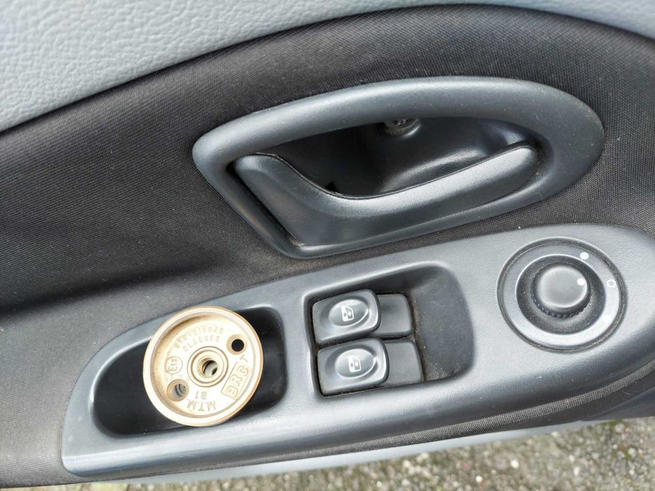 Renault Symbol 1.4 si gpl