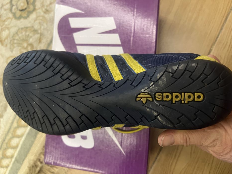 Спортивная обувь